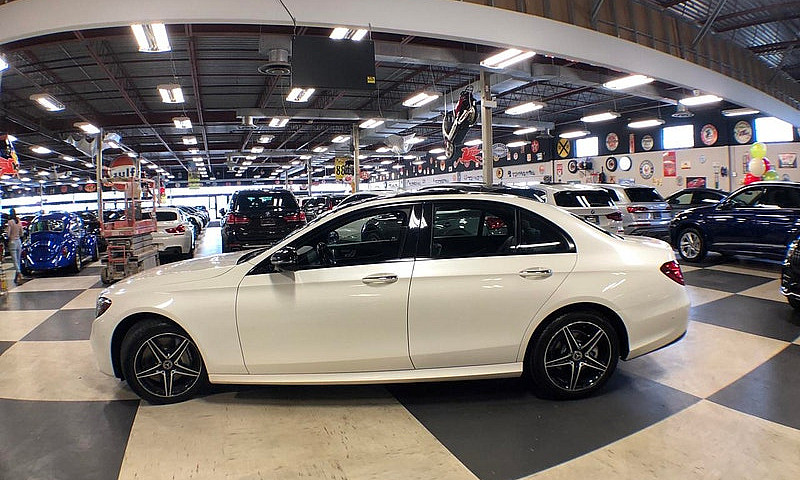 2020 Mercedes-Benz E...