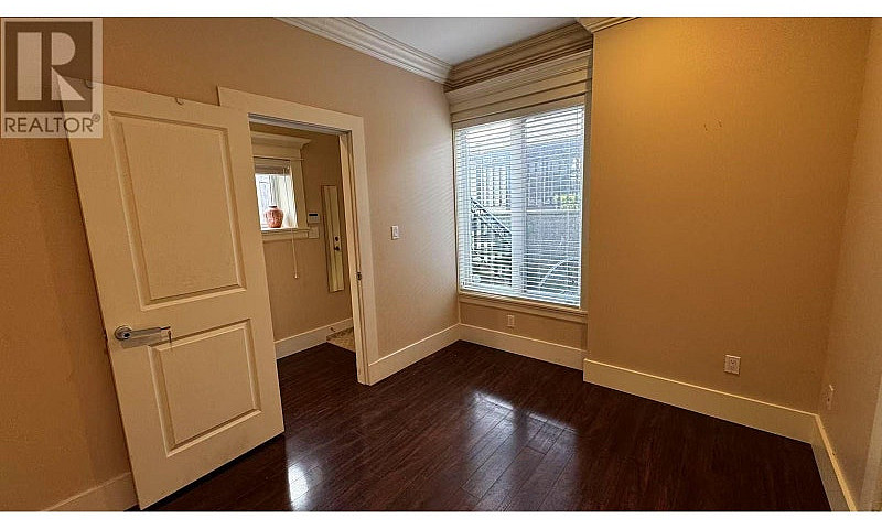 4850 Osler Street Va...