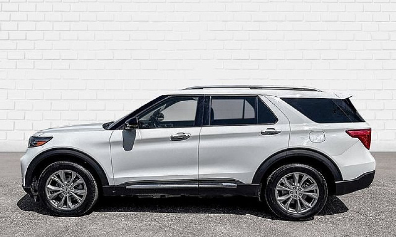 2023 Ford Explorer L...