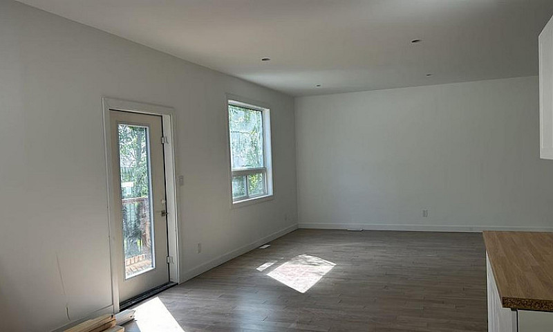 2-Bedroom House In W...