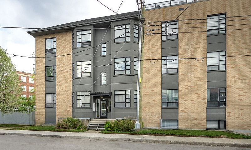Condo 3 Chambres + 2...