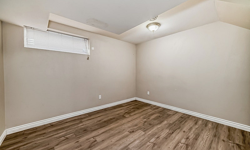 2 Bed 2 Bath Large B...