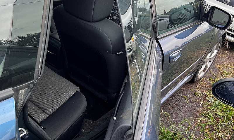 2006 Subaru Legacy...