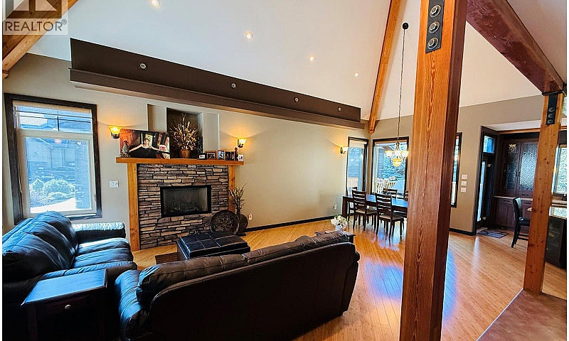 4997 Eaglebrook Cour...