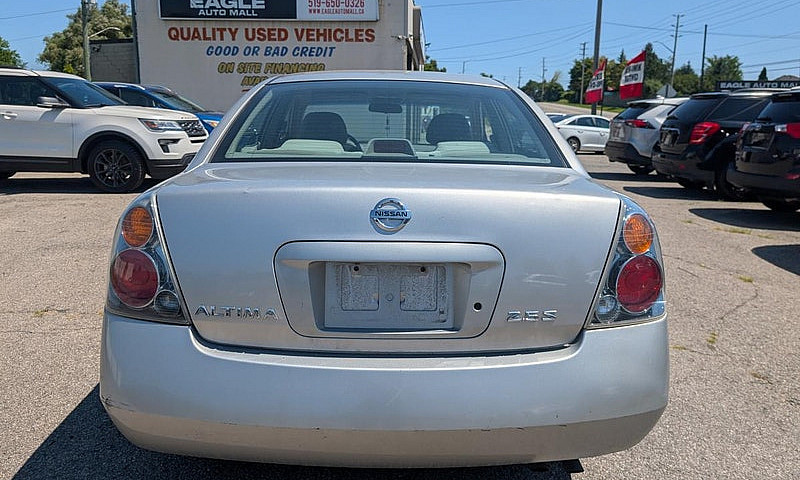 2003 Nissan Altima 4...