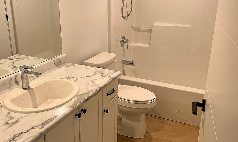 Duplex For Sale $615...