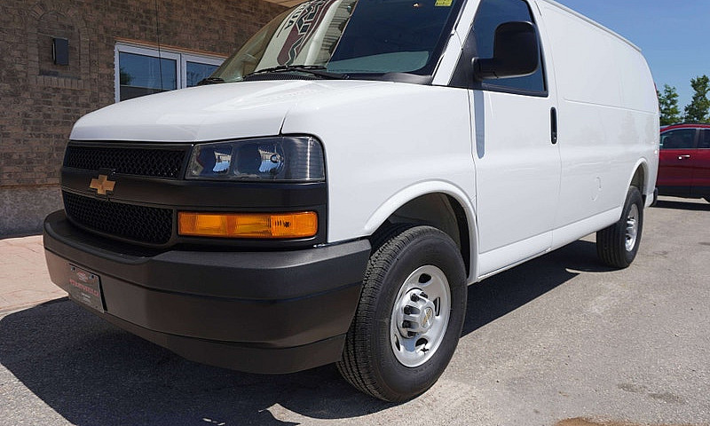 2025 Chevrolet Expre...
