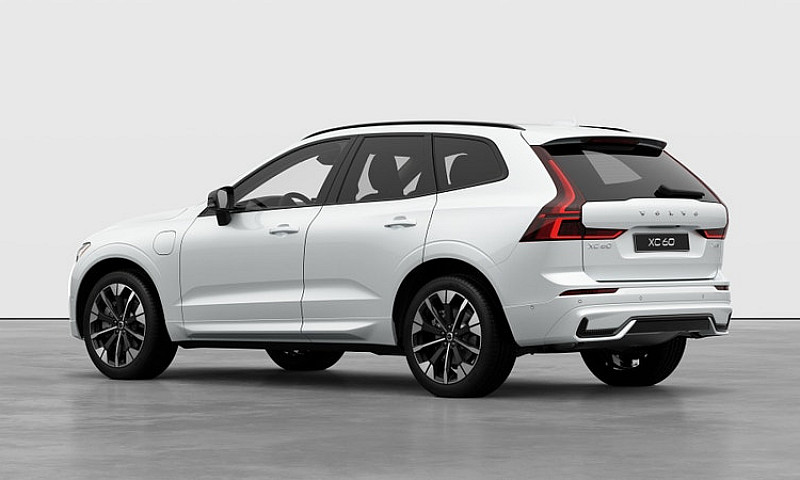 2027 Volvo Xc60 Plug...