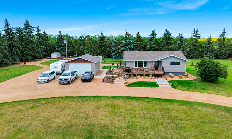 Immaculate Acreage I...