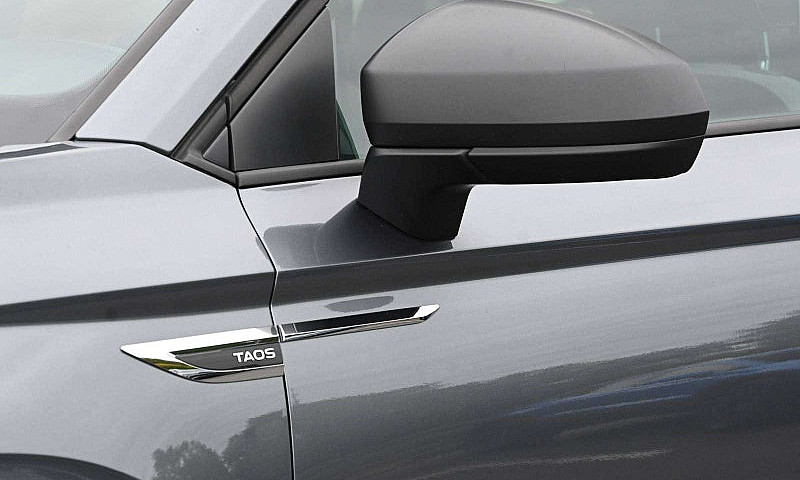 2024 Volkswagen Taos...