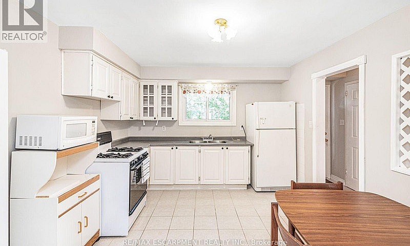 28 Riverdale Drive H...