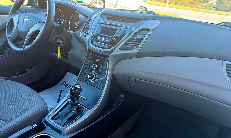 2016 Hyundai Elantra...
