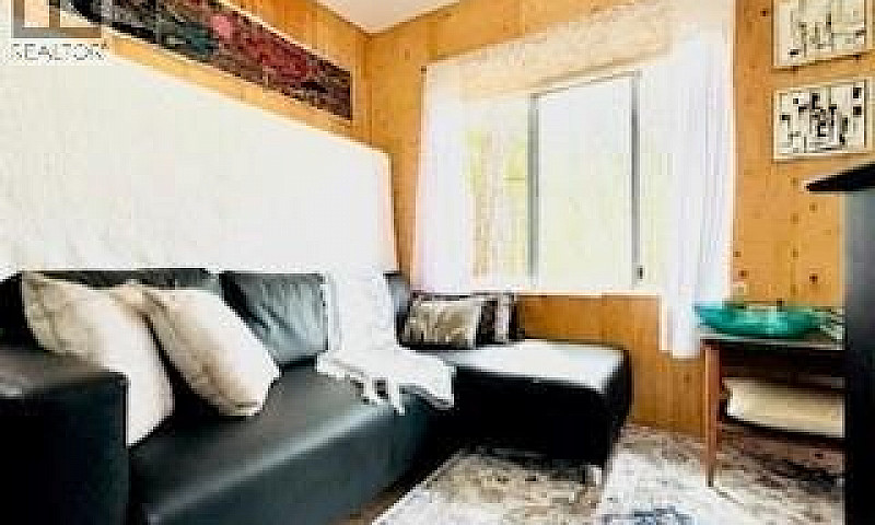 374 Halibut Hill Rd ...