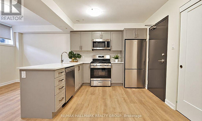 001 - 351 Croydon Av...