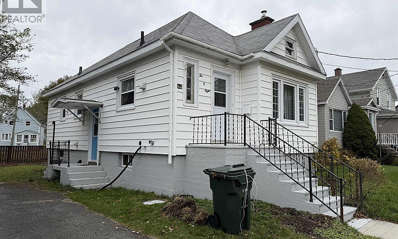 208 Dillon Street Sy...