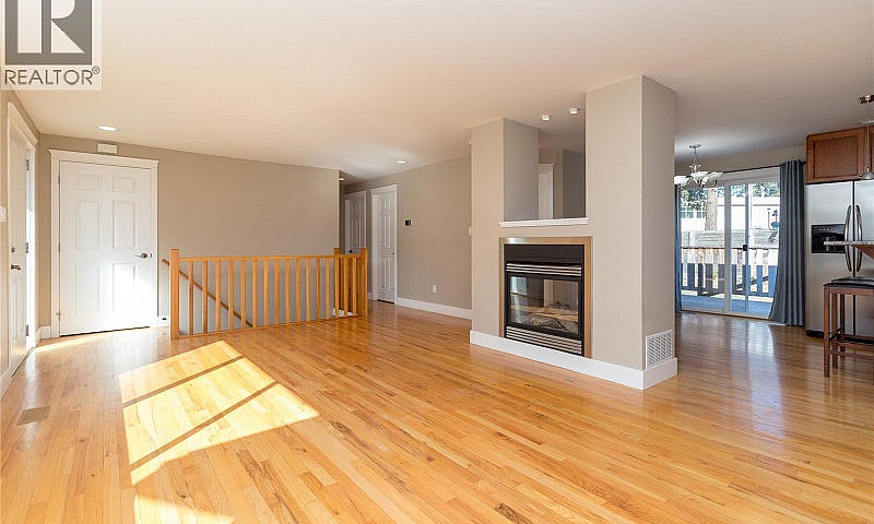 590 Ridley Dr Colwoo...