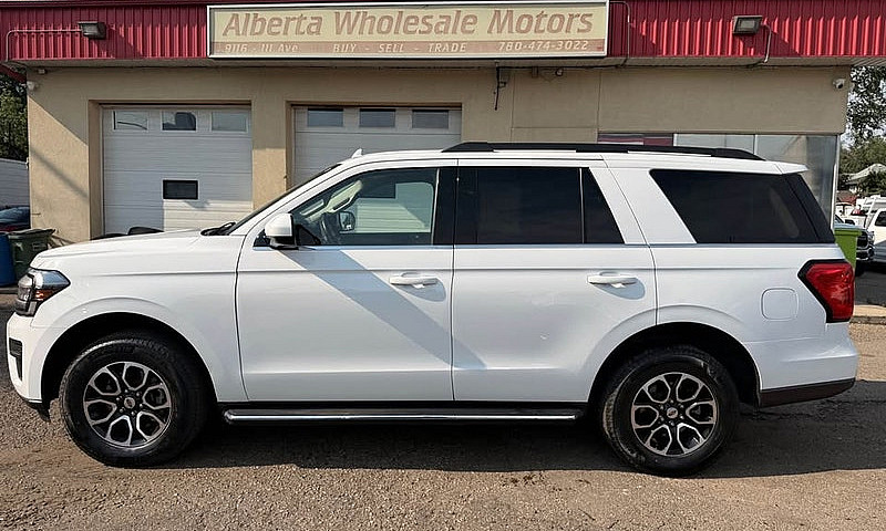2022 Ford Expedition...