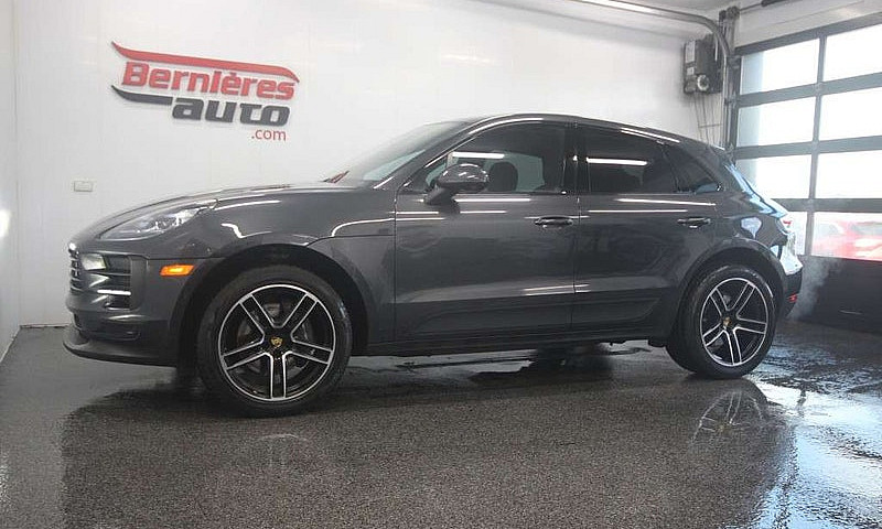 2021 Porsche Macan T...