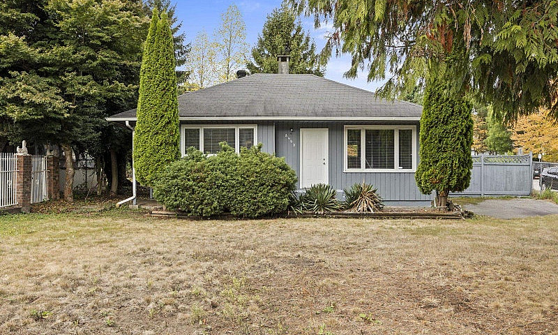 8495 164 Street Surr...