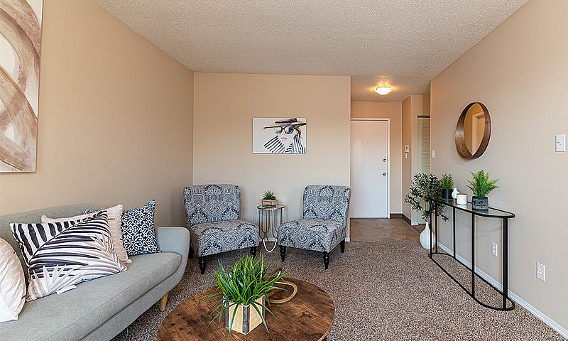 Apartment For Rent: ...