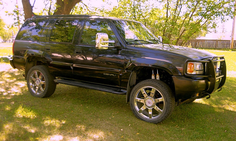 99 Yukon  Show Truck...