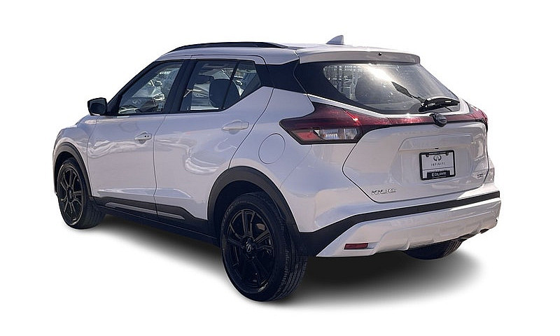 2024 Nissan Kicks Sr...