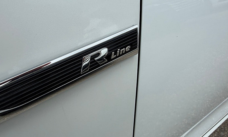 2019 Volkswagen Pass...