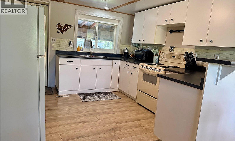 301 Perch Crescent M...