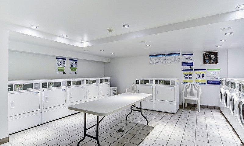 Great Location - Clo...