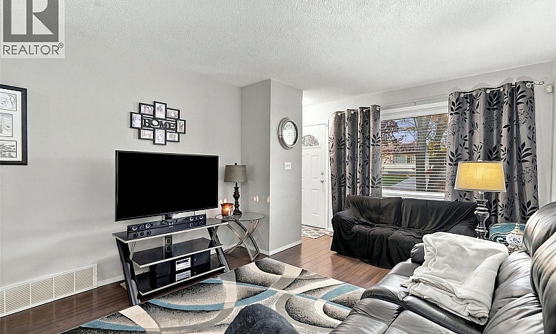 98 Magee Crescent Re...