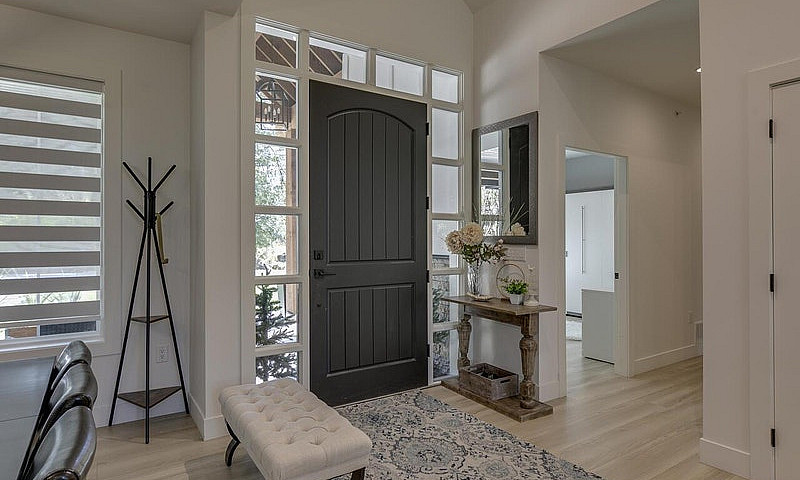 9409 Erickson Street...