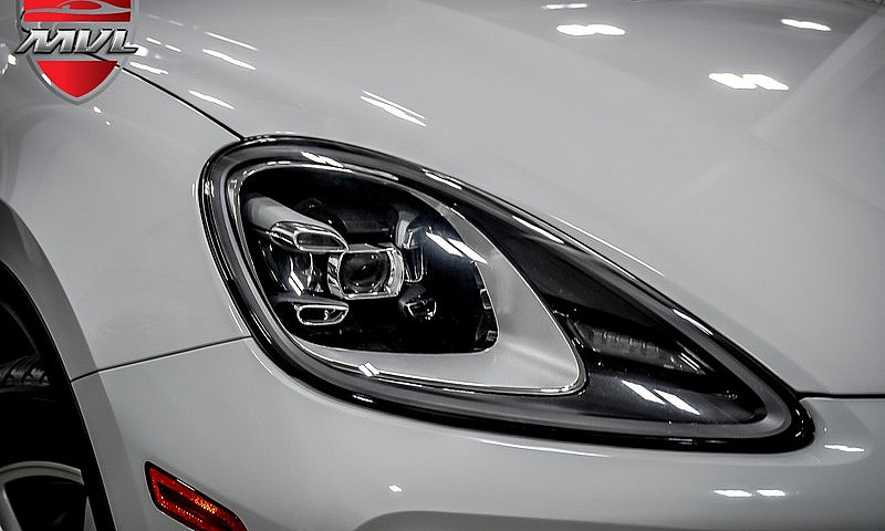 2023 Porsche Cayenne...