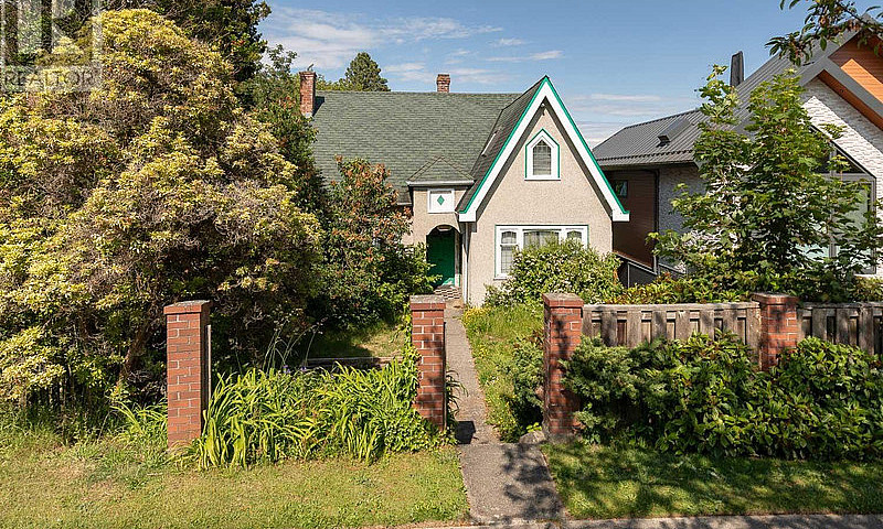 4376 Quesnel Drive V...