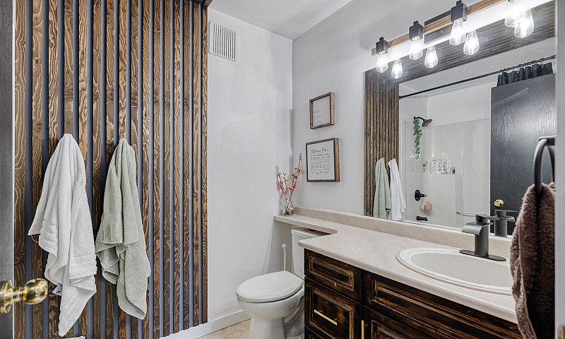 Custom-Built 1542 Sq...
