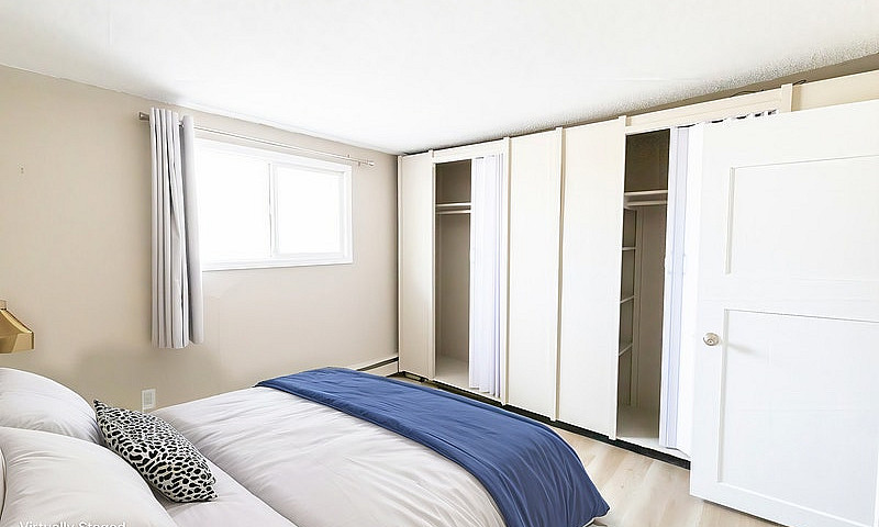Mount Royal Apartmen...
