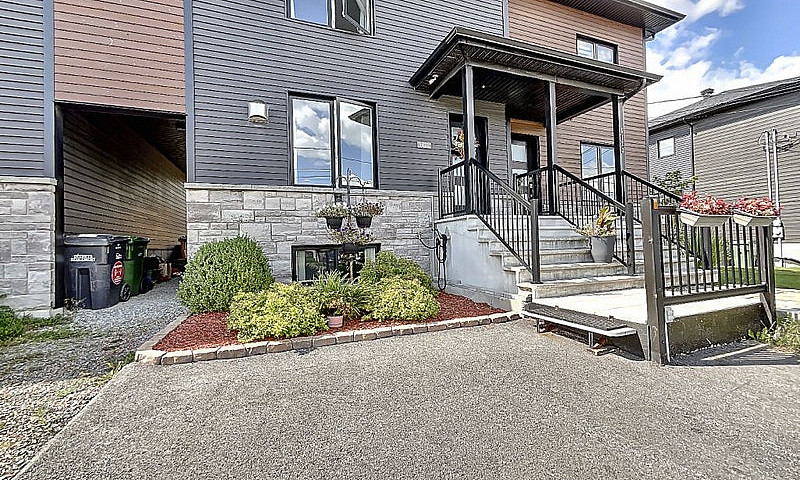 335 000$ - Maison En...