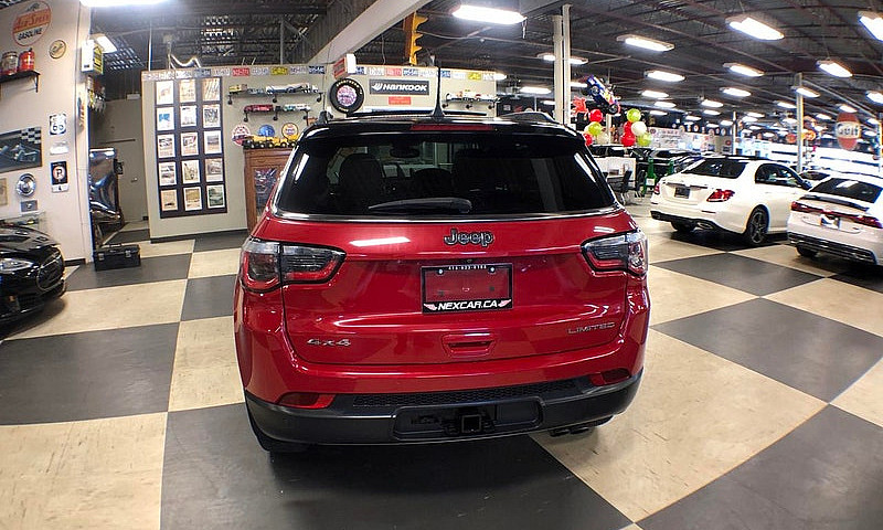 2018 Jeep Compass Li...