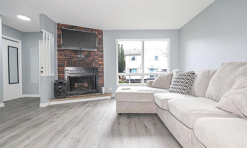 26 Agincourt Road Wi...
