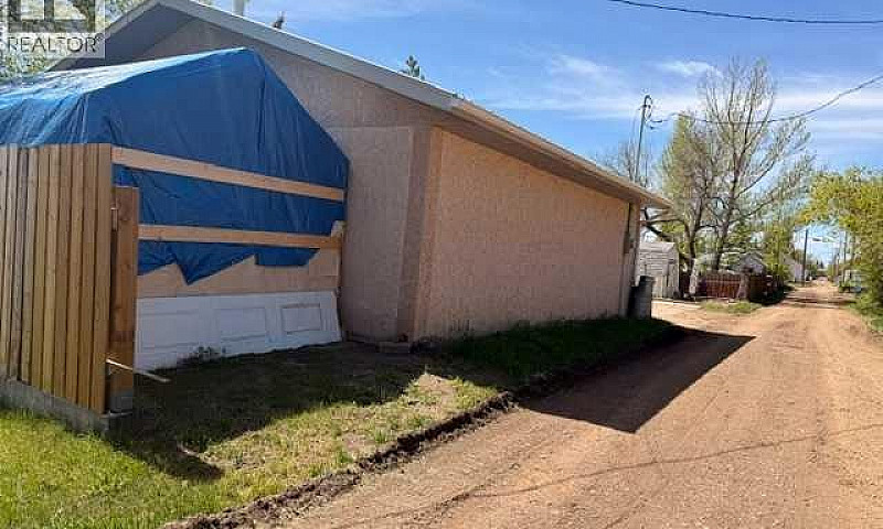 5116 48 Street Hardi...