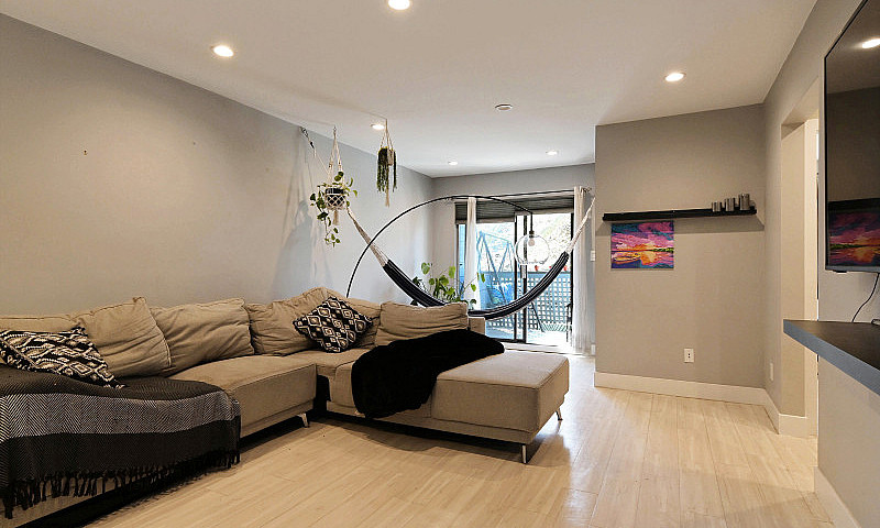 Expertly Renovated U...
