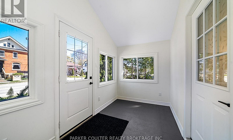 176 Sixth Street Col...