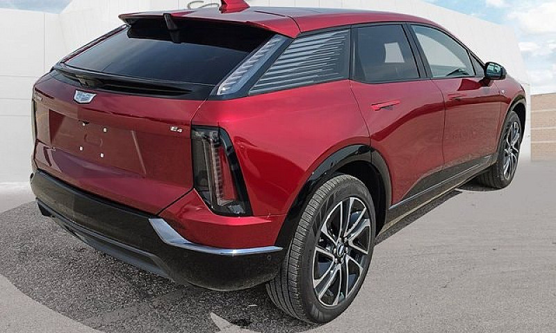 2027 Cadillac Optiq ...
