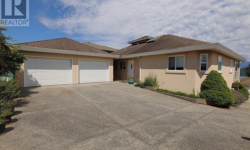 561 Spyglass Road Gi...
