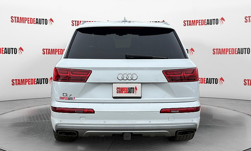 2019 Audi Q7 Progres...