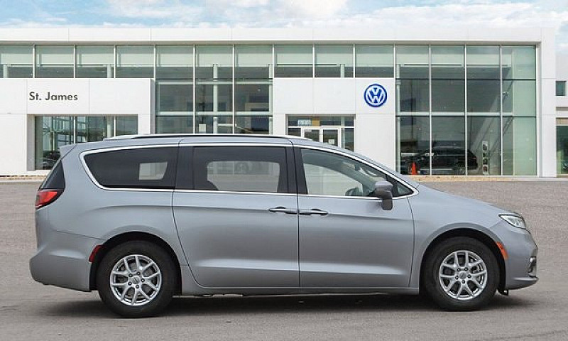 2021 Chrysler Pacifi...