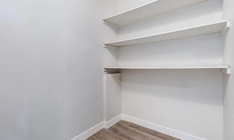 Modern Apartments Wi...
