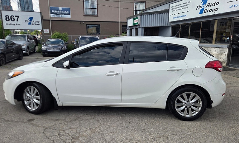 2016 Kia Forte 5-Doo...