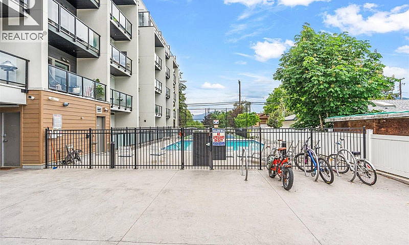 2555 Lakeshore Road ...