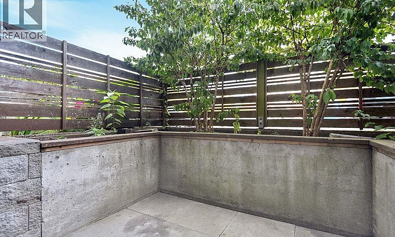 103 1205 W 14Th Aven...