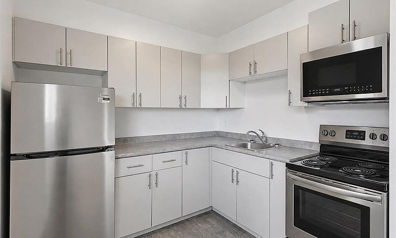 9 394 Talbot Avenue ...
